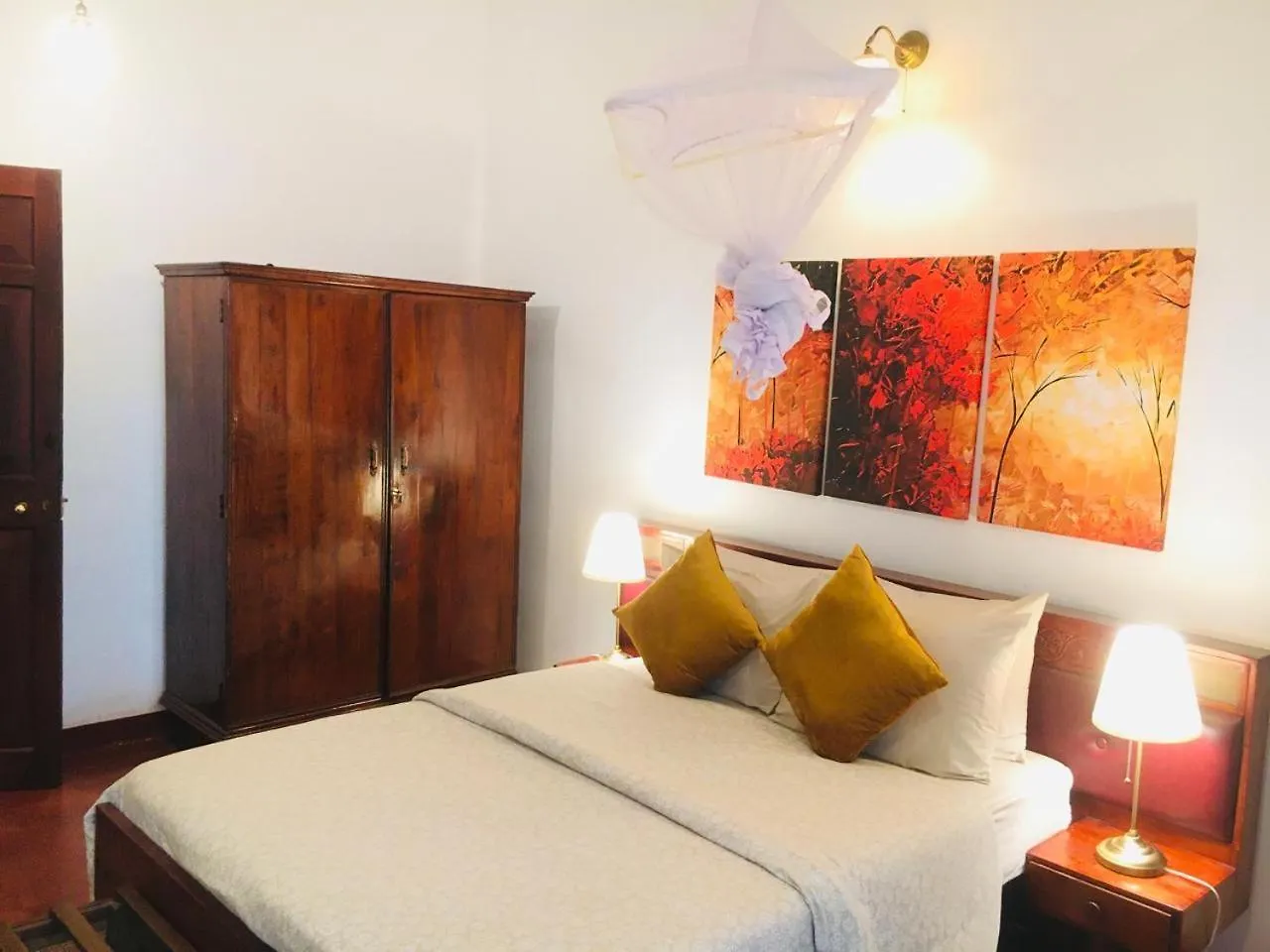 Colonial Residence Kandy Villa 0*,